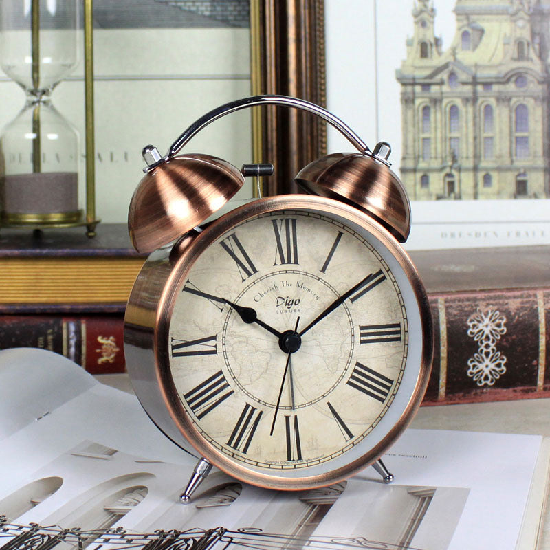 Amazon Hot Selling Explosive Product Electronic Alarm Clock Creative American Retro Quiet Desktop Clock