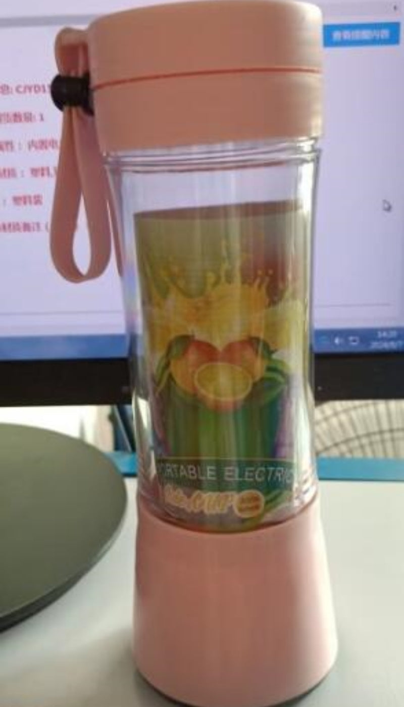 Portable Blender with USB Rechargeable Mini Fruit Juice Mixer
